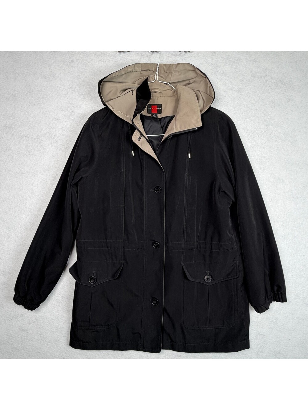 Vintage Gallery Black Hooded Lightweight Jacket M